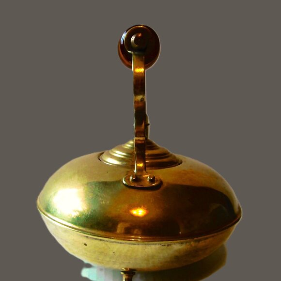 Vtg Brass JCB 3 Footed England Teapot - Picture 10 of 10